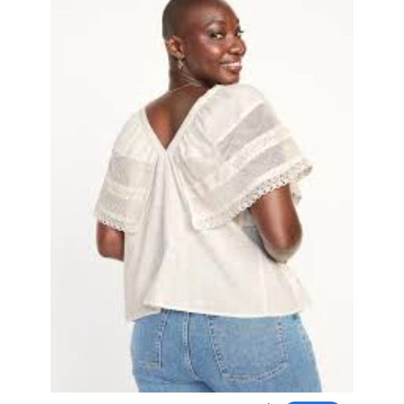Old Navy Tops - Old Navy White 4X flutter sleeve white lace 100% cotton sailor blouse